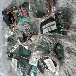 Lot of 12 brand new Paparazzi bracelets